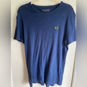 Banana Republic tshirt